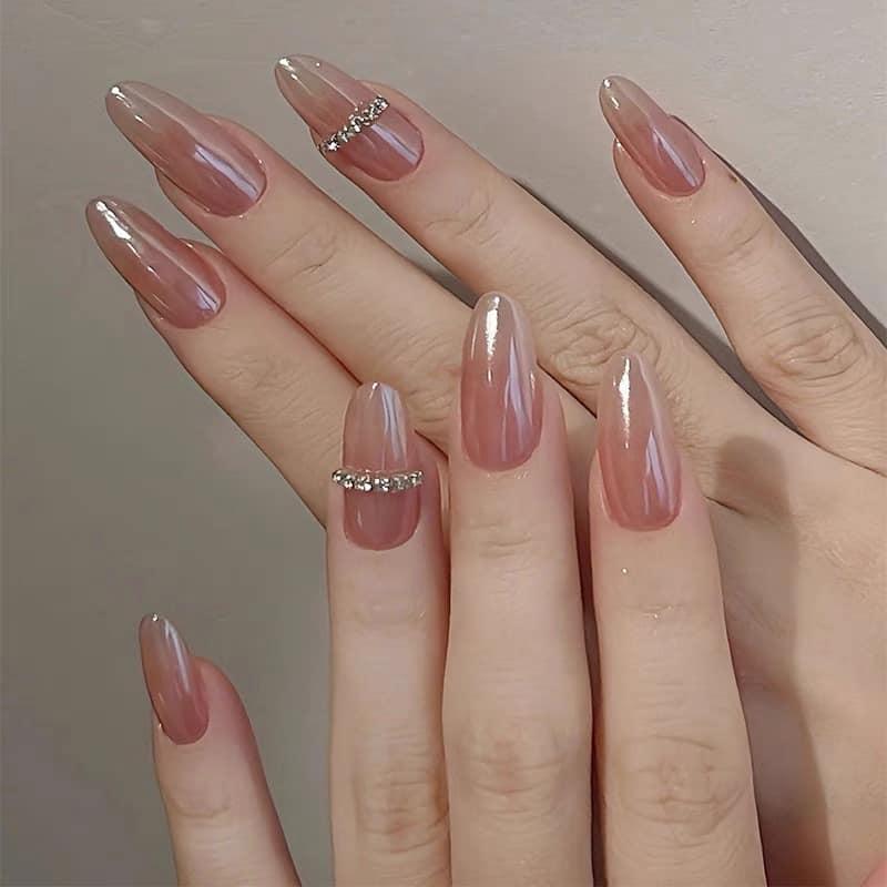秋 • Qiu Nail Eyelash