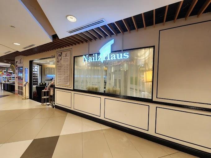 Nailz Haus - IMM