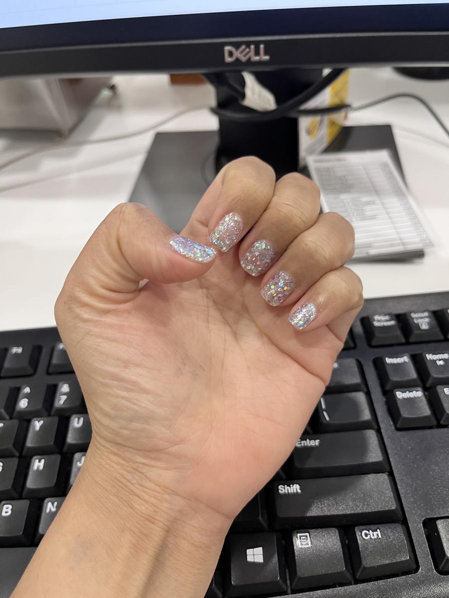 Loveli Nails