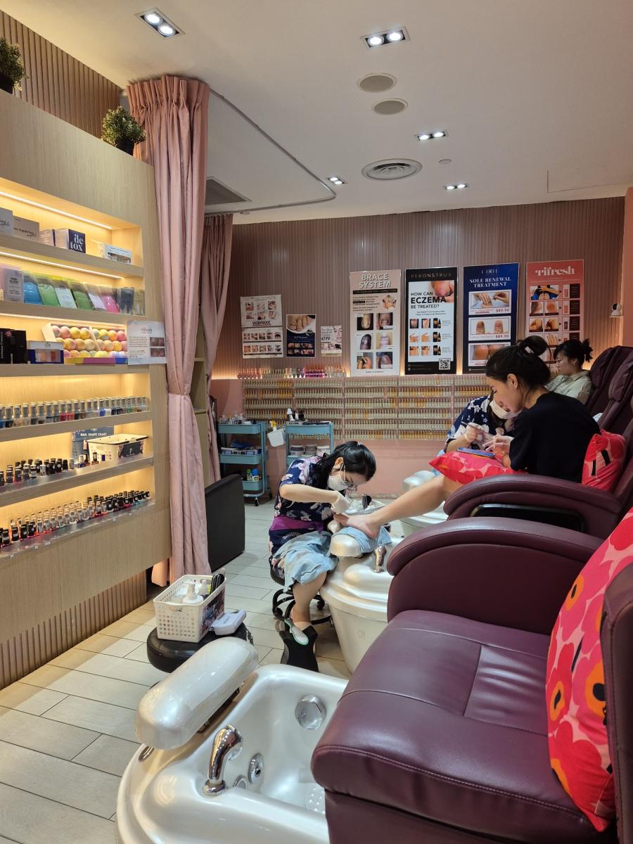 Pixie Nail Spa (Tiong Bahru Plaza)