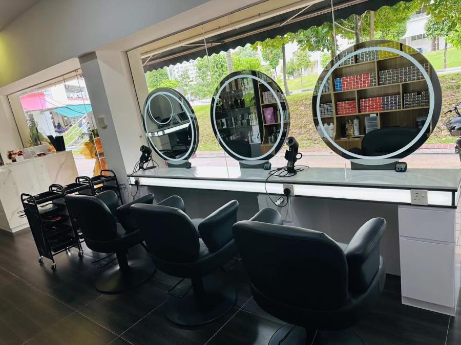 YI Hair Studio