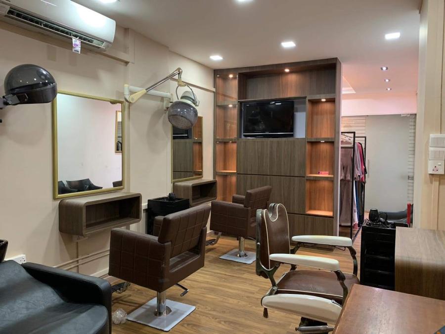 Ali's Hairdressing & Beauty Salon