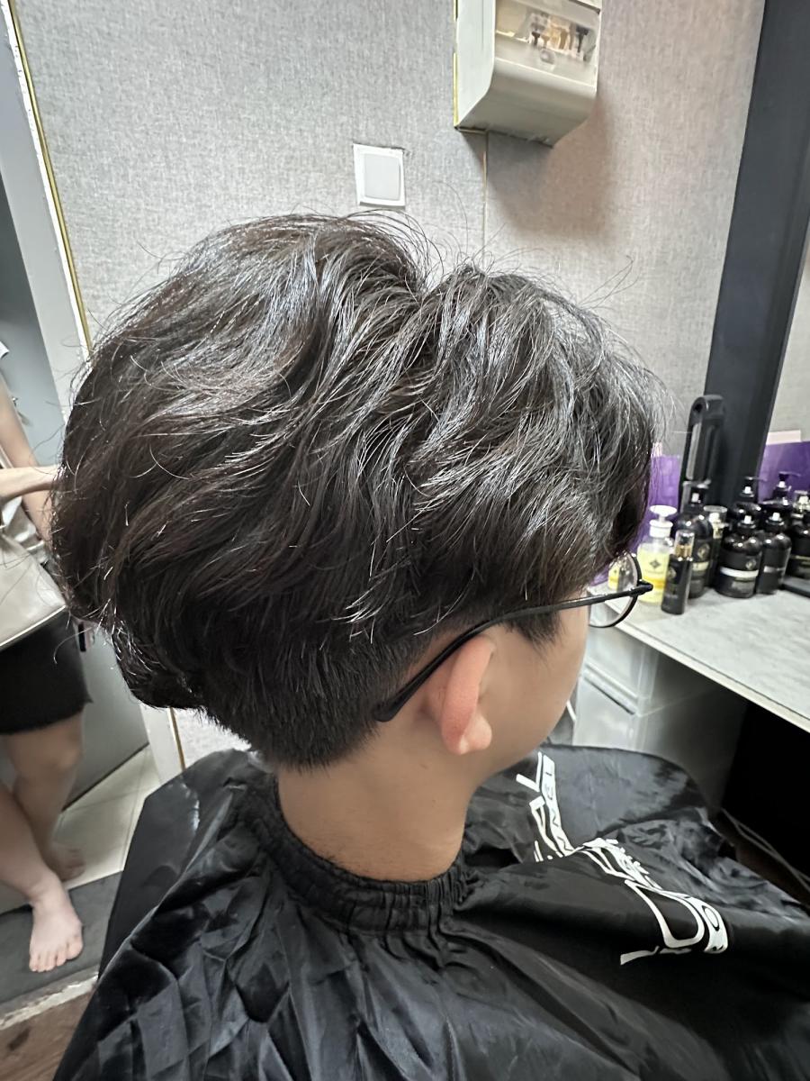 We Hair Cube (Home Based Saloon)