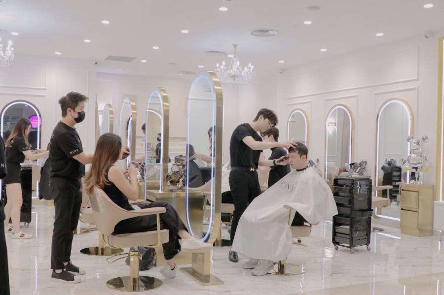 Wine Hair Boutique