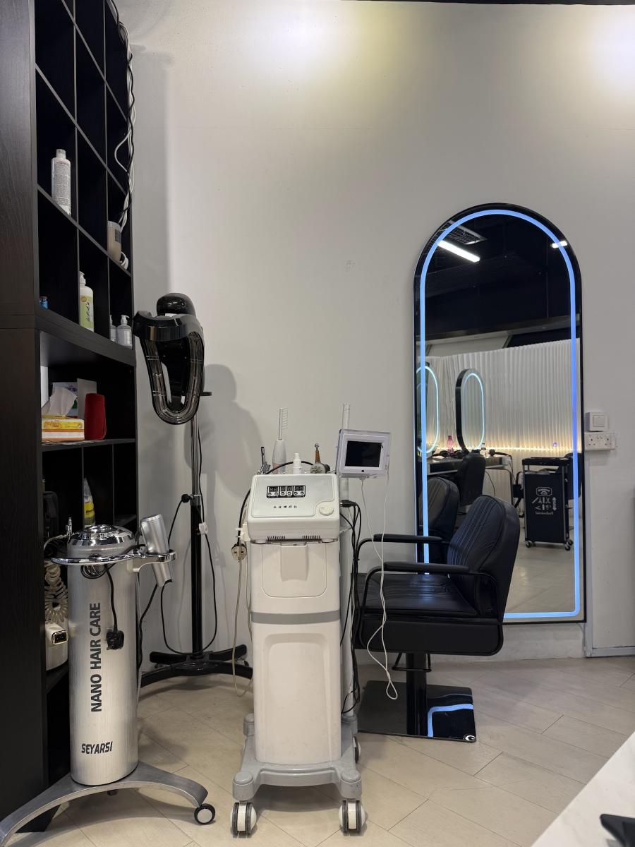 Team2 M Salon