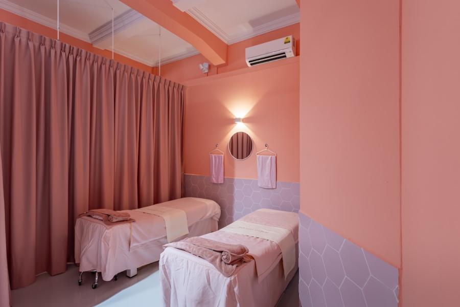 Peachy Skin Bar @ Bugis